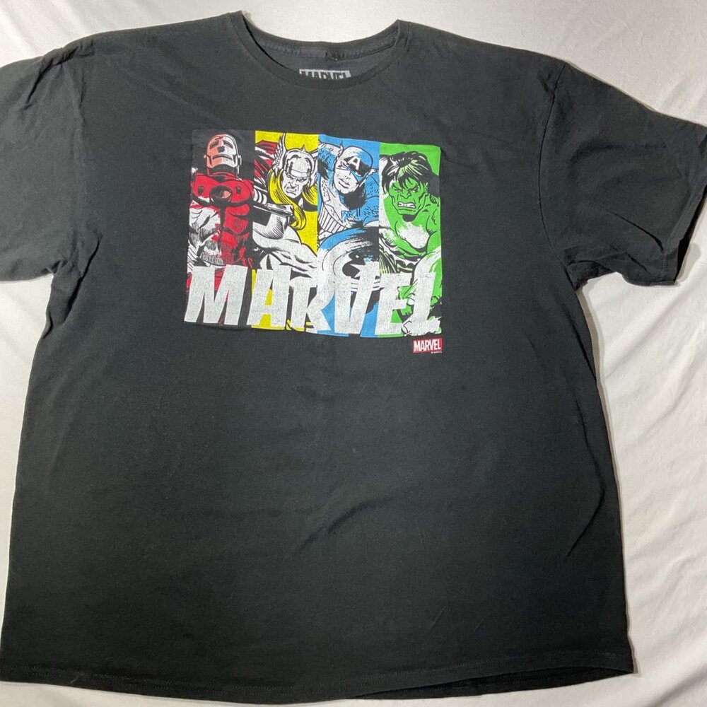 Marvel Avengers XXL Black T-Shirt With Iron Man Thor Captain America Hulk Graphi